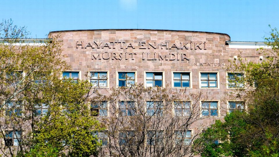 Avukatınızını Seçerken Dikkat Edilmesi Gereken 8 Hususu sports Avukatınızını Seçerken Dikkat Edilmesi Gereken 8 Hususu sports