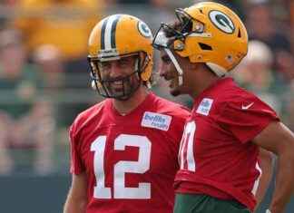 Aaron Rodgers, Packers Draft Jordan Love’ı Seçerken Reaksiyonunu Hatırlıyor: ‘Asla’ aaron-rodgers-packers-draft-jordan-love-seerken-reaksiyonunu-hatrlyor-asla
