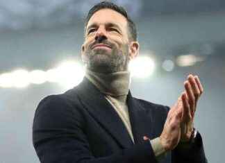 Ruud van Nistelrooy’un Manchester United Macerası ve Pişmanlığı | Goal.com news-04122024-111738