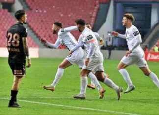 Süper Lig Takımı Kupada 3. Lig Takımına Elendi: Detaylar ve Analiz news-04122024-121127