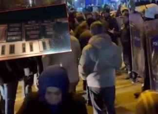 Elazığ Valisinin Pankart Hazımsızlığı: Belediyeye Asılan Pankart İndirildi elaz-valisinin-pankart-hazmszl-belediyeye-aslan-pankart-indirildi