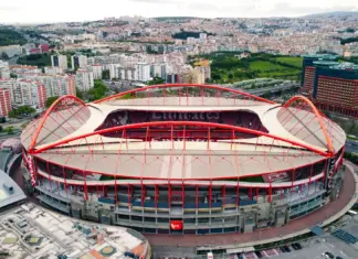 Spor sitesi için gayrimenkul yönetimiyle güvenli arka plan kurun Spor sitesi için gayrimenkul yönetimiyle güvenli arka plan kurun sports